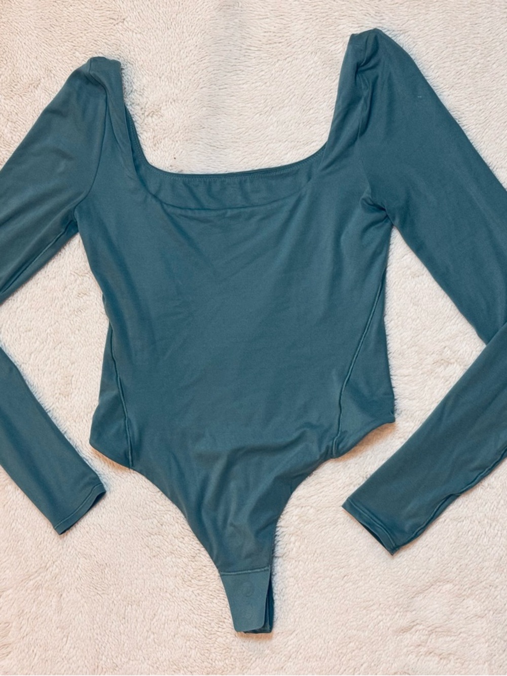 lululemon athletica Long Sleeve Bodysuit in Teal Green
